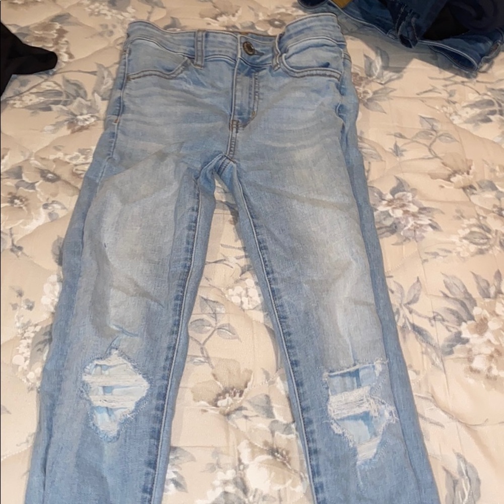 AE light wash jeans